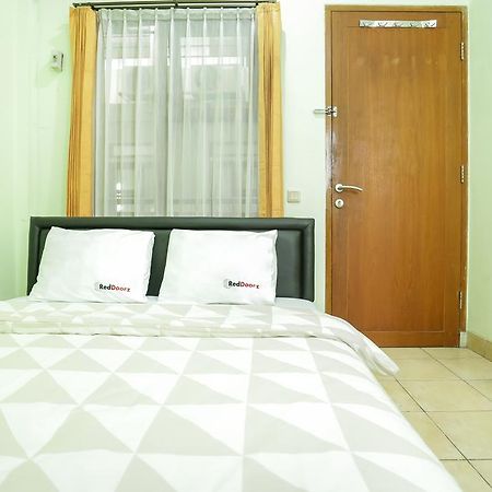 Reddoorz Near Sukajadi Hotel Bandung Exterior photo