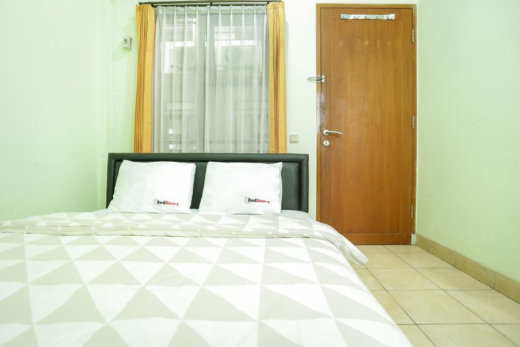 Reddoorz Near Sukajadi Hotel Bandung Exterior photo